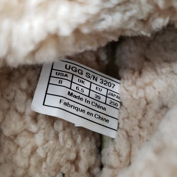 UGG Women’s Lynnea Shearling Fold Down Two-Way Clog Boot Black/Creme Size 8 - Picture 10 of 10